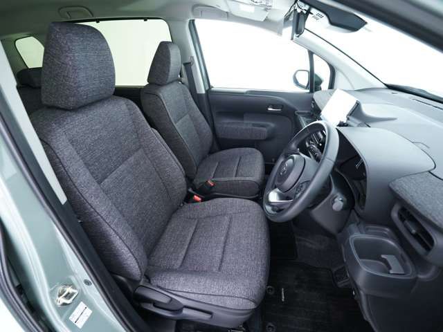 TOYOTA SIENTA HYBRID 2023