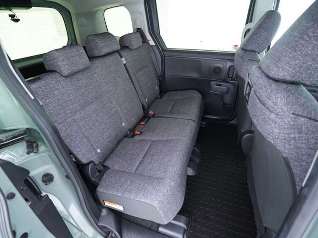 TOYOTA SIENTA HYBRID 2023