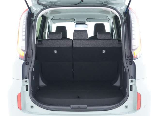 TOYOTA SIENTA HYBRID 2023