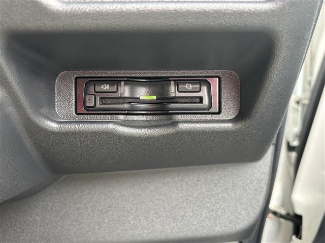 TOYOTA HIACE van 4WD 2023