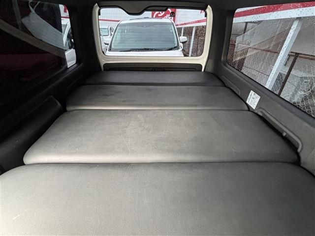 TOYOTA HIACE van 4WD 2023