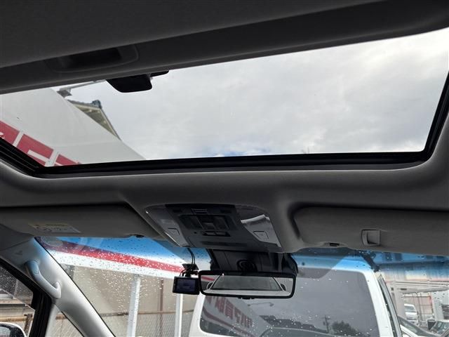 TOYOTA ALPHARD hybrid 4WD 2022