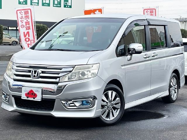 HONDA STEPWAGON SPADA 2013
