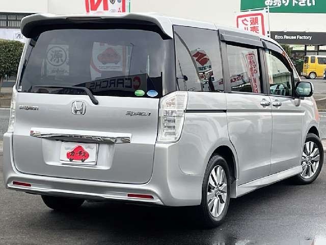 HONDA STEPWAGON SPADA 2013