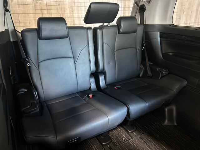 TOYOTA ALPHARD hybrid 4WD 2020