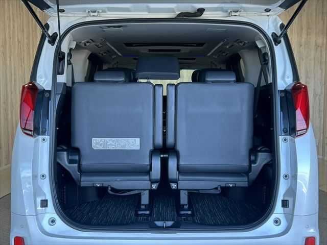 TOYOTA ALPHARD hybrid 4WD 2020