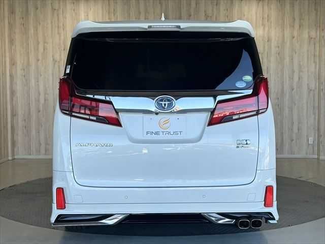 TOYOTA ALPHARD hybrid 4WD 2020