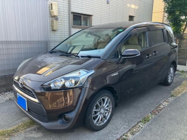 TOYOTA SIENTA HYBRID 2015