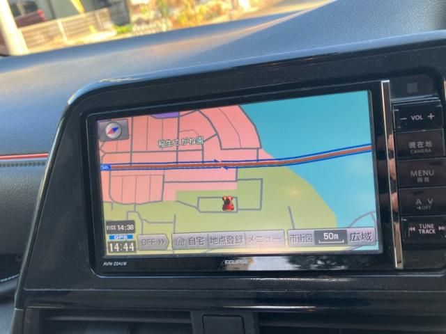 TOYOTA SIENTA HYBRID 2015