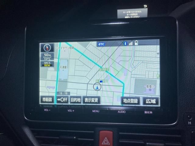 TOYOTA VOXY HYBRID 2017