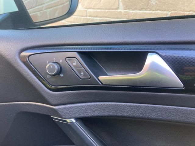 VOLKSWAGEN VOLKSWAGEN GOLF GTI 2016