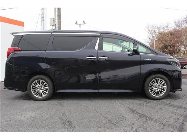TOYOTA ALPHARD hybrid 4WD 2019