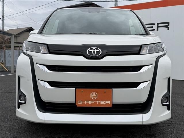 TOYOTA NOAH 2023