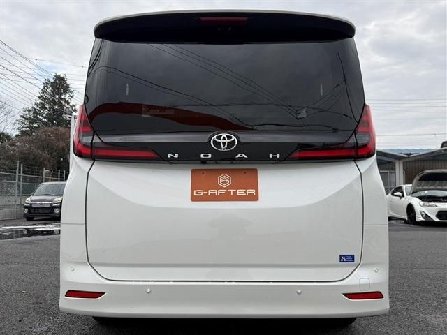 TOYOTA NOAH 2023