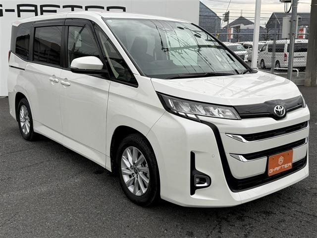 TOYOTA NOAH 2023