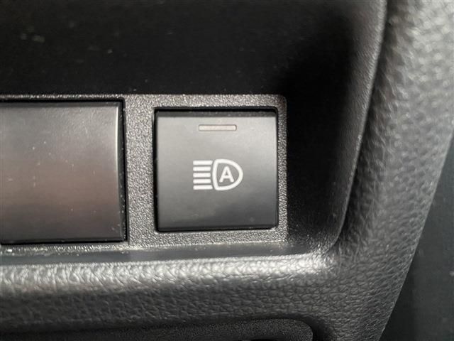 TOYOTA SIENTA HYBRID 2024