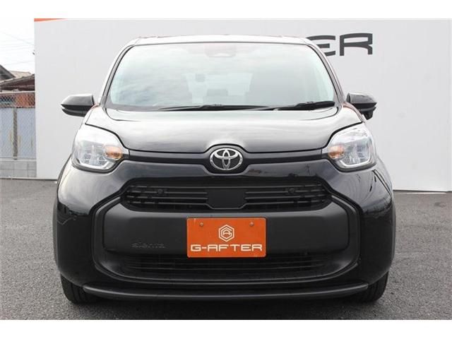 TOYOTA SIENTA HYBRID 2024