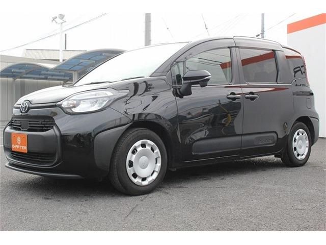 TOYOTA SIENTA HYBRID 2024