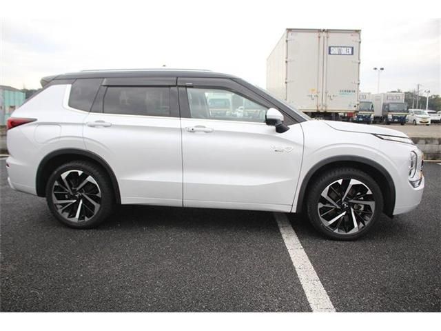 MITSUBISHI OUTLANDER PHEV 2022