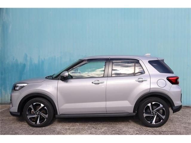 TOYOTA RAIZE HYBRID 2022