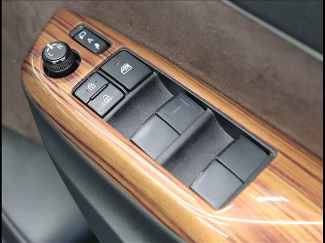 TOYOTA YARIS CROSS HYBRID 2022