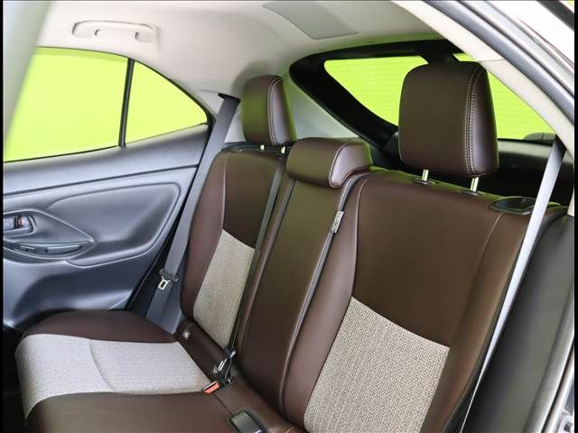 TOYOTA YARIS CROSS HYBRID 2022