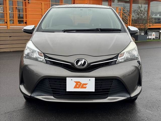 TOYOTA VITZ  4WD 2014
