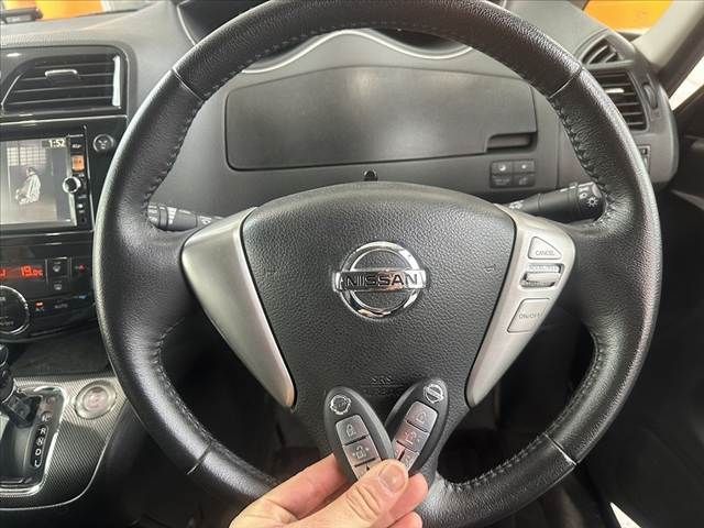 NISSAN SERENA  S-HYBRID 2012