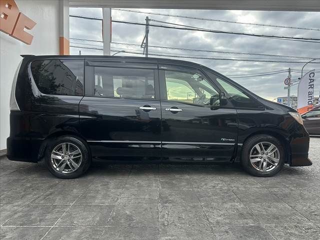NISSAN SERENA  S-HYBRID 2012