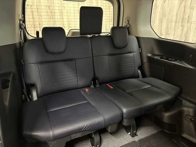 NISSAN SERENA  WG 2023