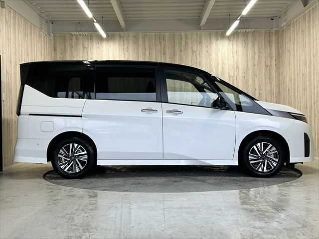 NISSAN SERENA  WG 2023