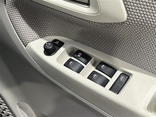 DAIHATSU MOVE 4WD 2015