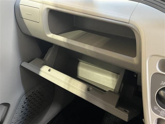 DAIHATSU MOVE 4WD 2015