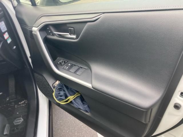 TOYOTA RAV4 4WD 2021