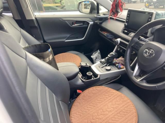 TOYOTA RAV4 4WD 2021