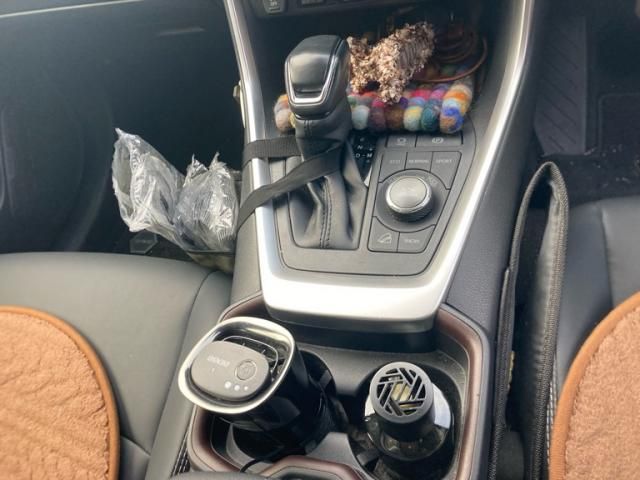 TOYOTA RAV4 4WD 2021