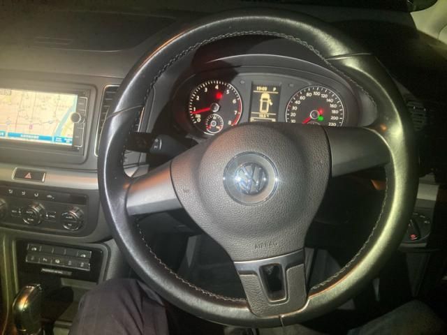 VOLKSWAGEN VOLKSWAGEN SHARAN 2012