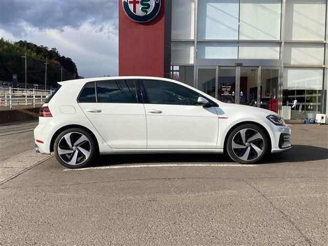 VOLKSWAGEN VOLKSWAGEN GOLF GTI 2018