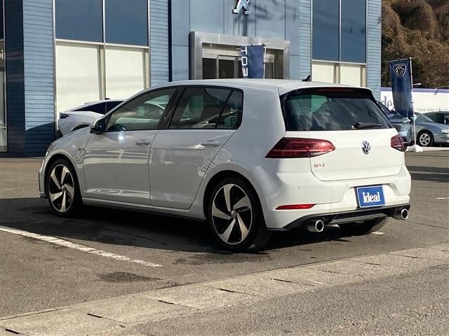 VOLKSWAGEN VOLKSWAGEN GOLF GTI 2018