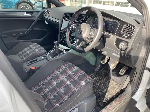 VOLKSWAGEN VOLKSWAGEN GOLF GTI 2018