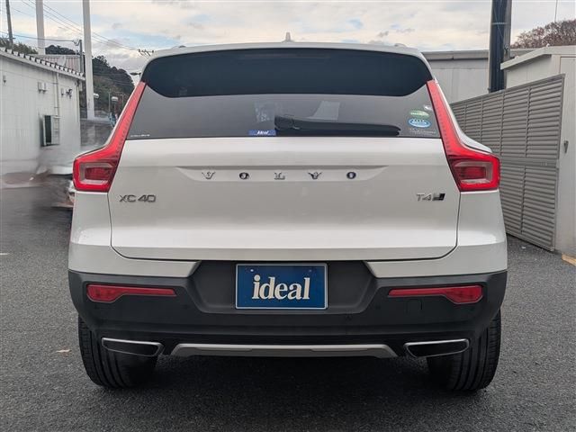VOLVO VOLVO XC40 2020