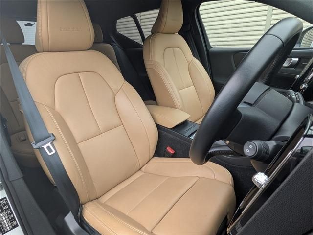 VOLVO VOLVO XC40 2020