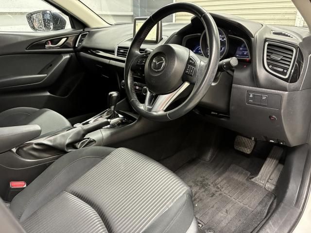 MAZDA AXELA SPORTS 2015