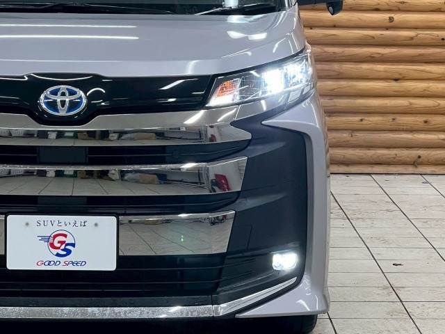 TOYOTA NOAH HYBRID 2023
