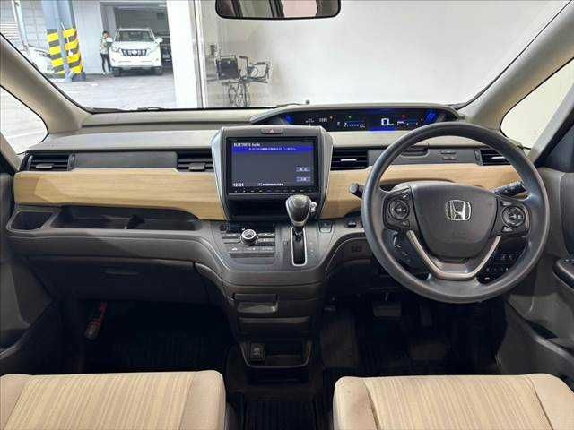 HONDA FREED 2016