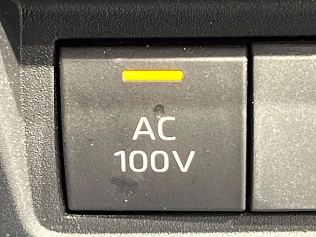 TOYOTA YARIS HYBRID 2022