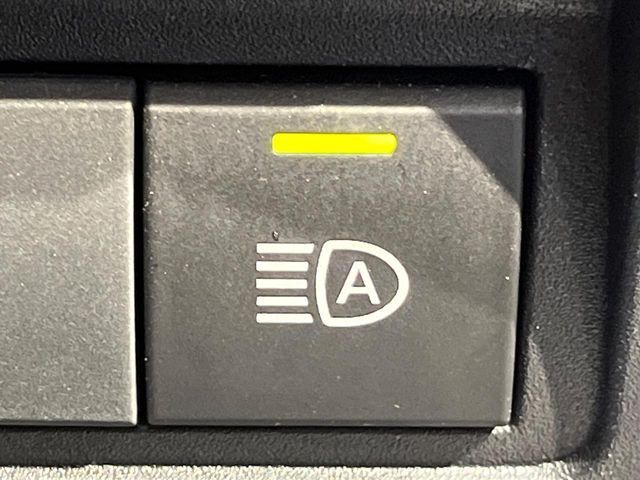 TOYOTA YARIS HYBRID 2022