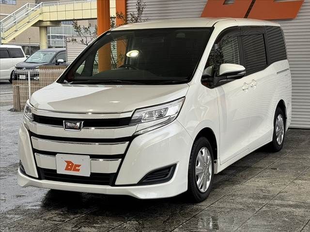 TOYOTA NOAH 2018