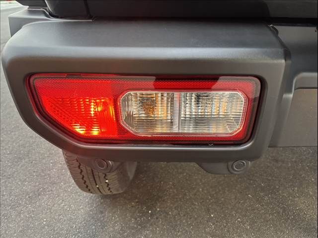 SUZUKI JIMNY SIERRA 2025