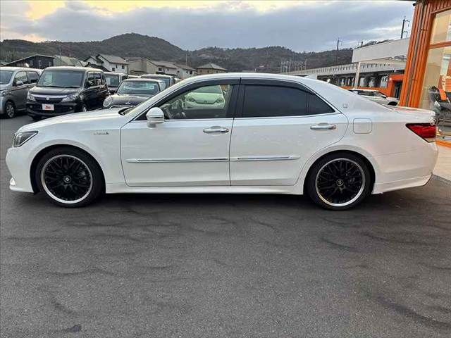 TOYOTA CROWN sedan hybrid 2015